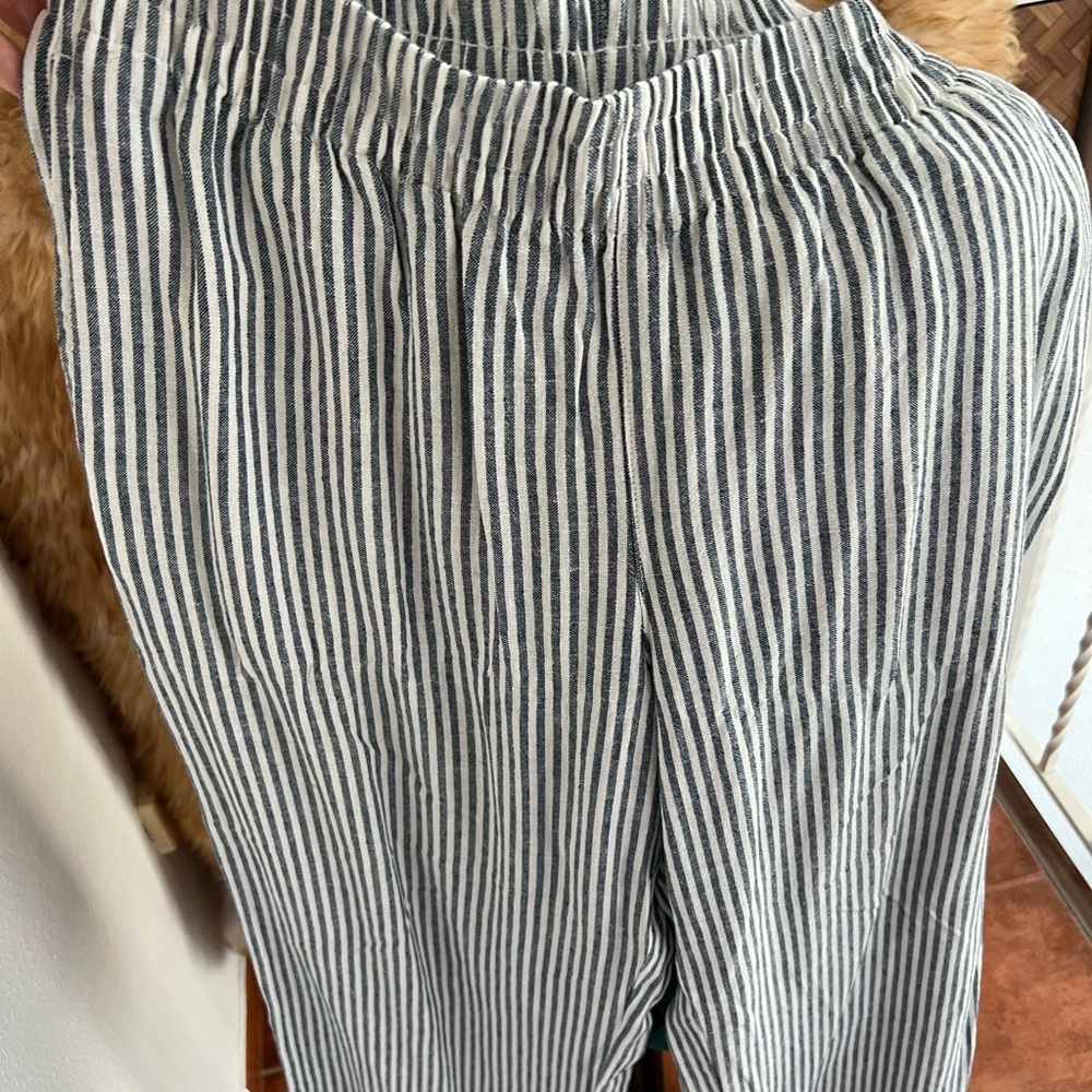 Old Navy Striped Wide Leg Pants - Blue and White